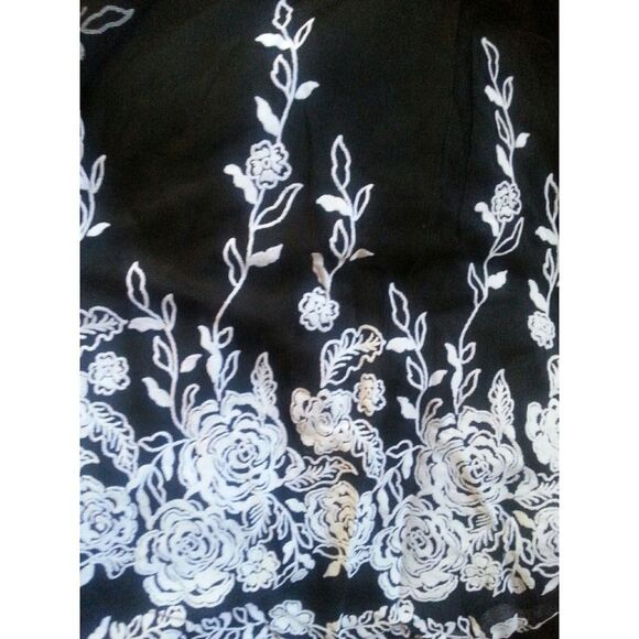 New! RUBY ROX Floral Soutache Plus Size Black White Dress Size 20 - Picture 2 of 4